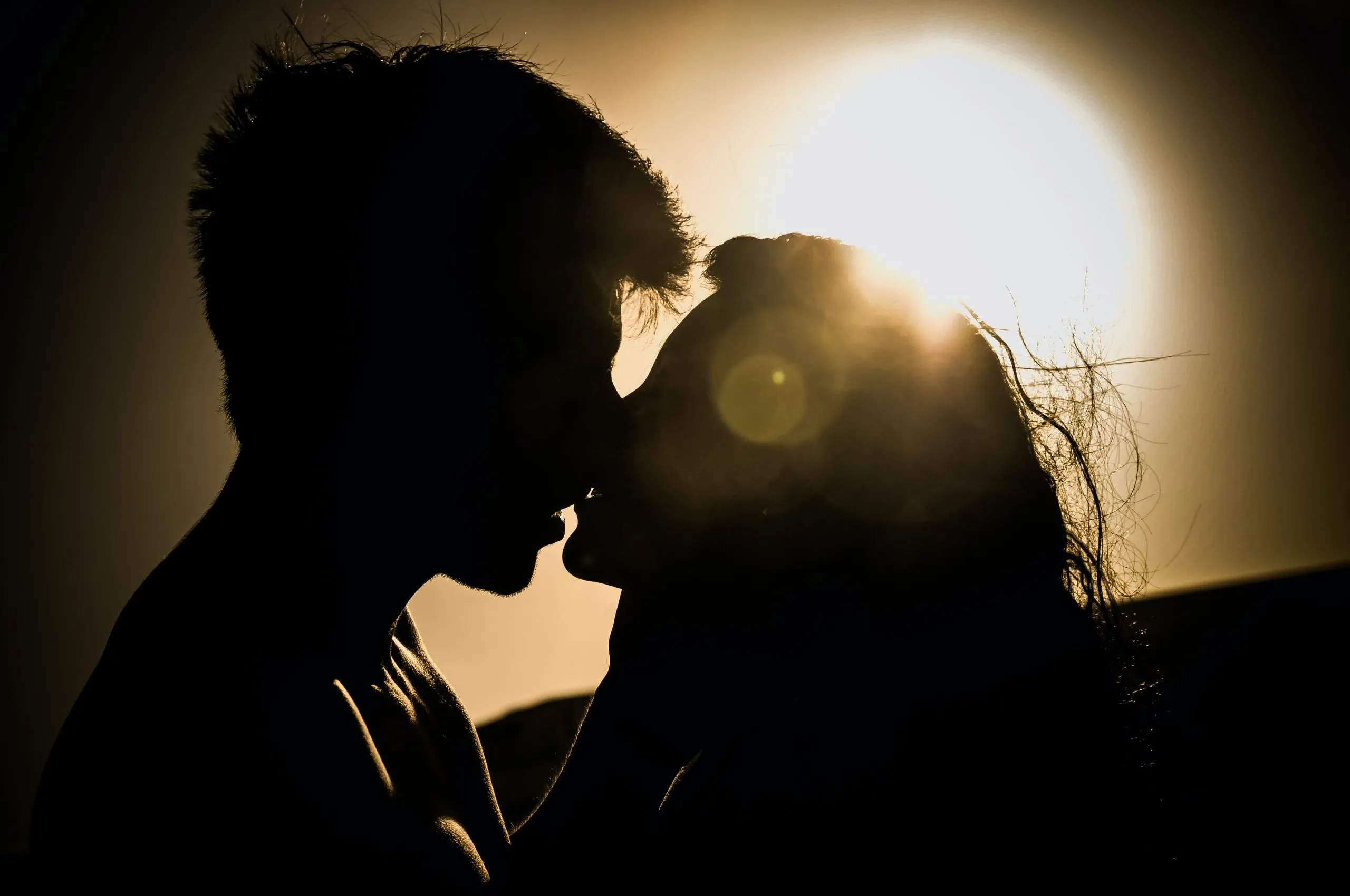 Você Sabe Flertar? Entenda Por Que O Sexo é o "Menos" Importante Quando o Assunto é Conquistar o Cliente