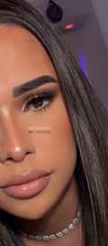 Acompanhante Júlia