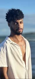 Acompanhante Thiago Santos