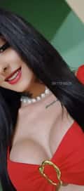 Acompanhante Azra Urach