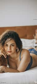 Acompanhante Charlottye