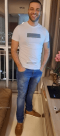 Acompanhante Victor