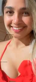 Acompanhante Polly Braga