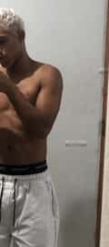 Acompanhante Vitor