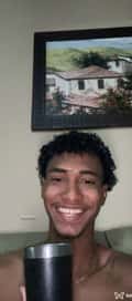 Acompanhante Alisson Silva