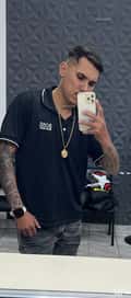 Acompanhante James