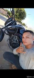 Acompanhante Junior Lima