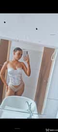 Acompanhante Vivi Gomes
