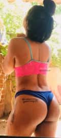 Acompanhante Morena