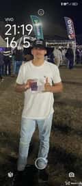 Acompanhante Carlos Tavares