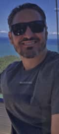 Acompanhante Léo