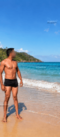 Acompanhante Roberto Silva