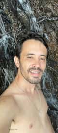 Acompanhante Henry