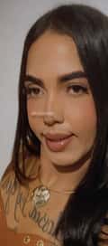 Acompanhante Evellyn