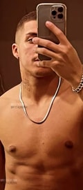 Acompanhante Cristian Souza