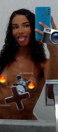 Acompanhante Larissa