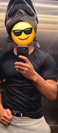 Acompanhante Alex