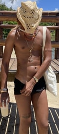 Acompanhante Gustavo