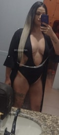 Acompanhante Vicky