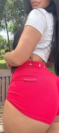 Acompanhante Mirella