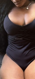 Acompanhante Morena
