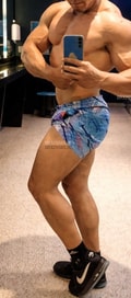 Acompanhante Titanmuscle