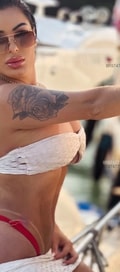 Acompanhante Júlia