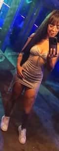 Acompanhante Morena