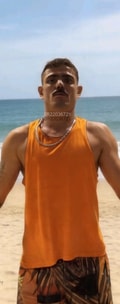 Acompanhante Oliveira