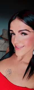 Acompanhante Lari Cruz