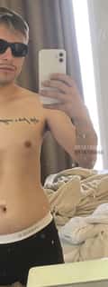 Acompanhante Lucas Moreira