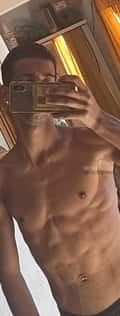 Acompanhante Vitor