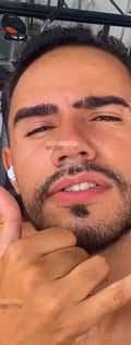 Acompanhante Lucas Silva