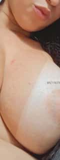Acompanhante July Melo