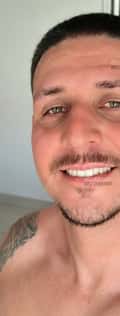 Acompanhante Henry