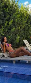 Acompanhante Chellys Oliveira