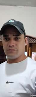 Acompanhante Max