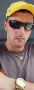 Acompanhante Pit Bull
