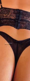 Acompanhante Lari Neves