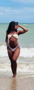 Acompanhante Morena