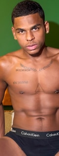 Acompanhante Vitor