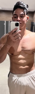 Acompanhante Mike Torres