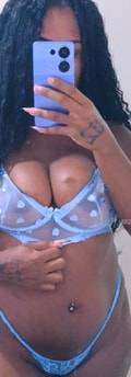 Acompanhante Morena