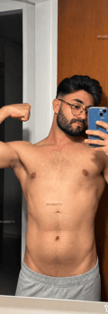 Acompanhante Renato