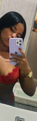 Acompanhante Any Soares
