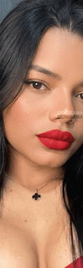 Acompanhante Emma