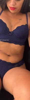 Acompanhante Débora