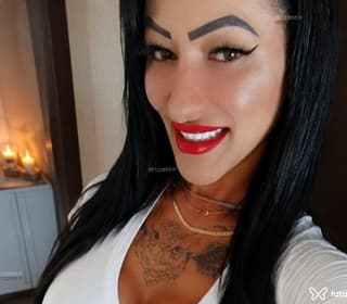 Acompanhante em Uberaba-MG - Ellenversatilmasag