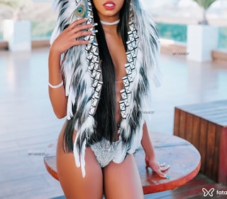 Acompanhante Júlia Villar