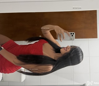 Acompanhante Melina